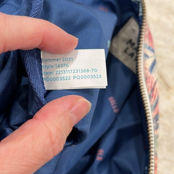 Marine Layer | Large Pouch for Travel, Tablet, Small Laptop | Tropical Print - Picture 8 of 10